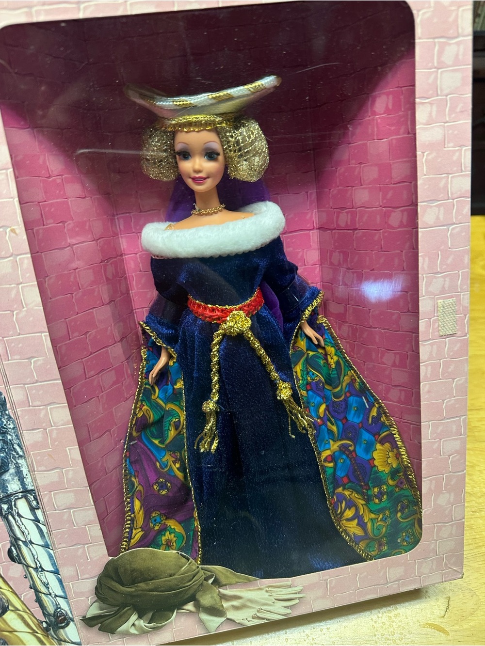 1994 Barbie Great Eras Collection Medieval Lady Collector Doll w/ Book Style Box